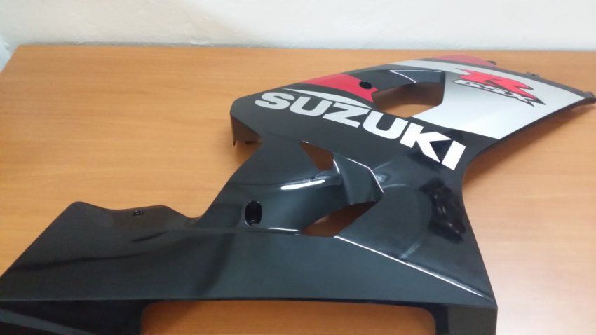 CARENADO DERECHO GSX R600 AÑO 2005 PRECIO 99ER