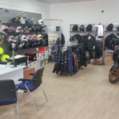Interior Concesionario Oficial Suzuki Valladolid